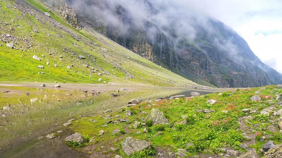 hampta-pass-trek-view