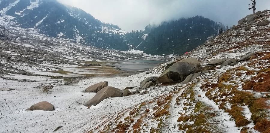 kareri-lake-trek-route