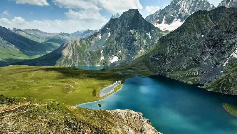 the-great-lake-kashmir-trekalone