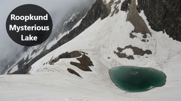 frozen lake roopkund